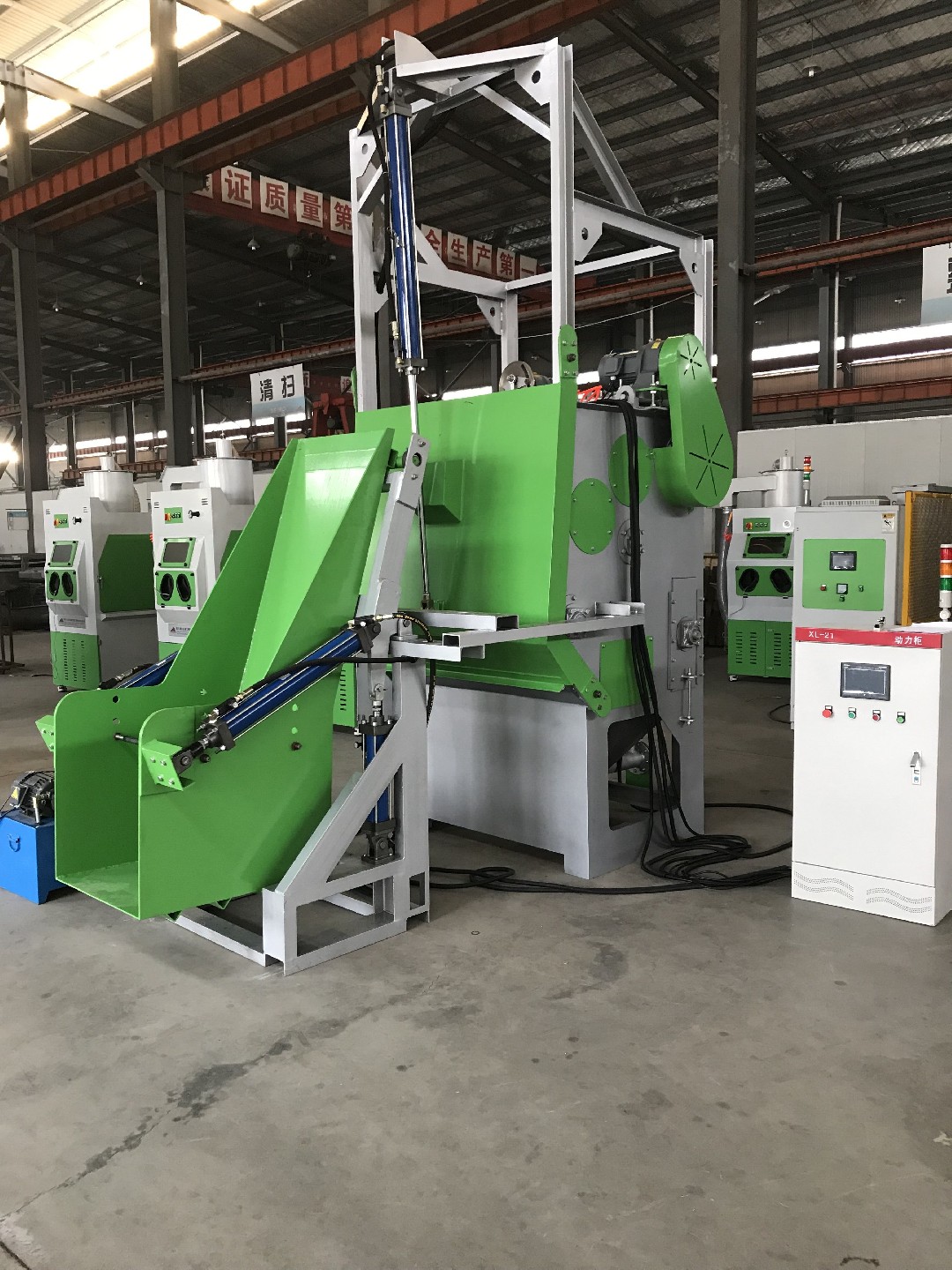 自動上下料自動噴砂機，履帶液體自動噴砂機，智能自動噴砂機設備